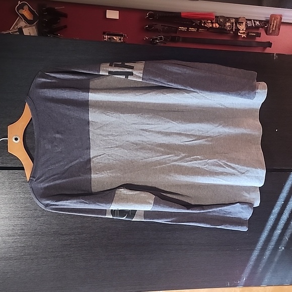 Carolina Panthers long sleeve tee SZ LG - Picture 6 of 6